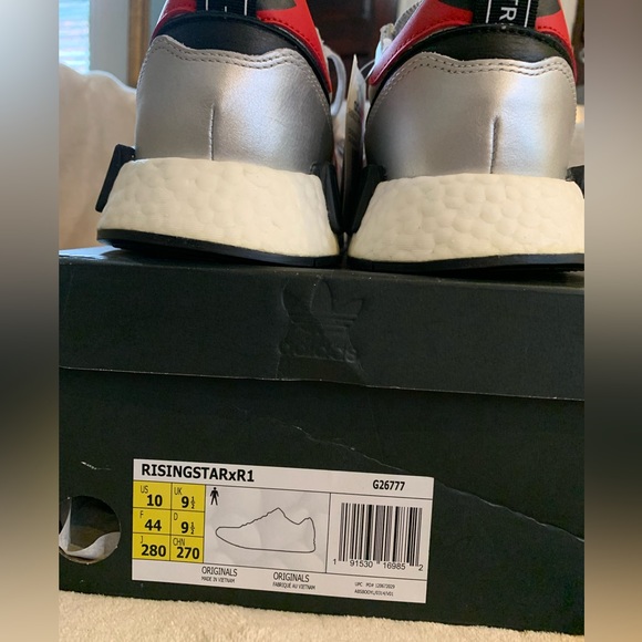 Adidas originals RISINSTARxR1 
Size 10 Men - Brand new - Picture 7 of 9